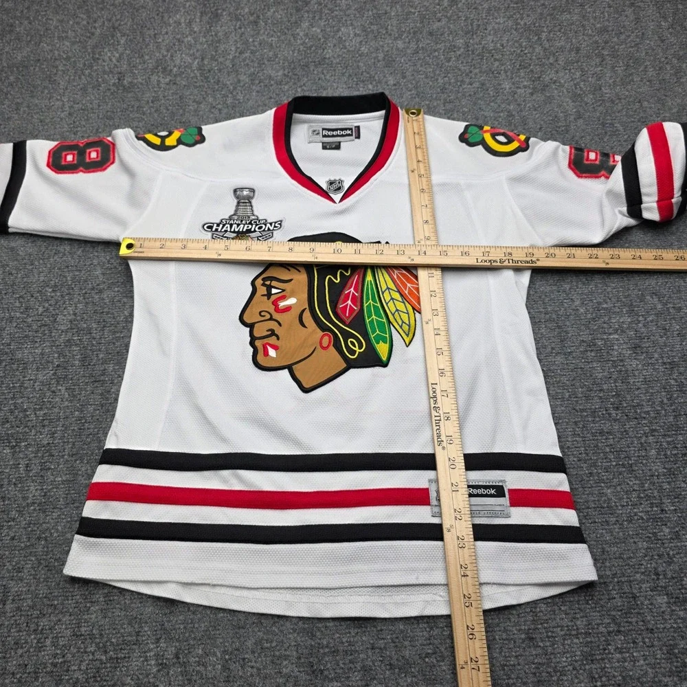 Patrick Kane Chicago Blackhawks Reebok Jersey Women Small 2013 Stanley Cup Champ - Picture 7 of 11